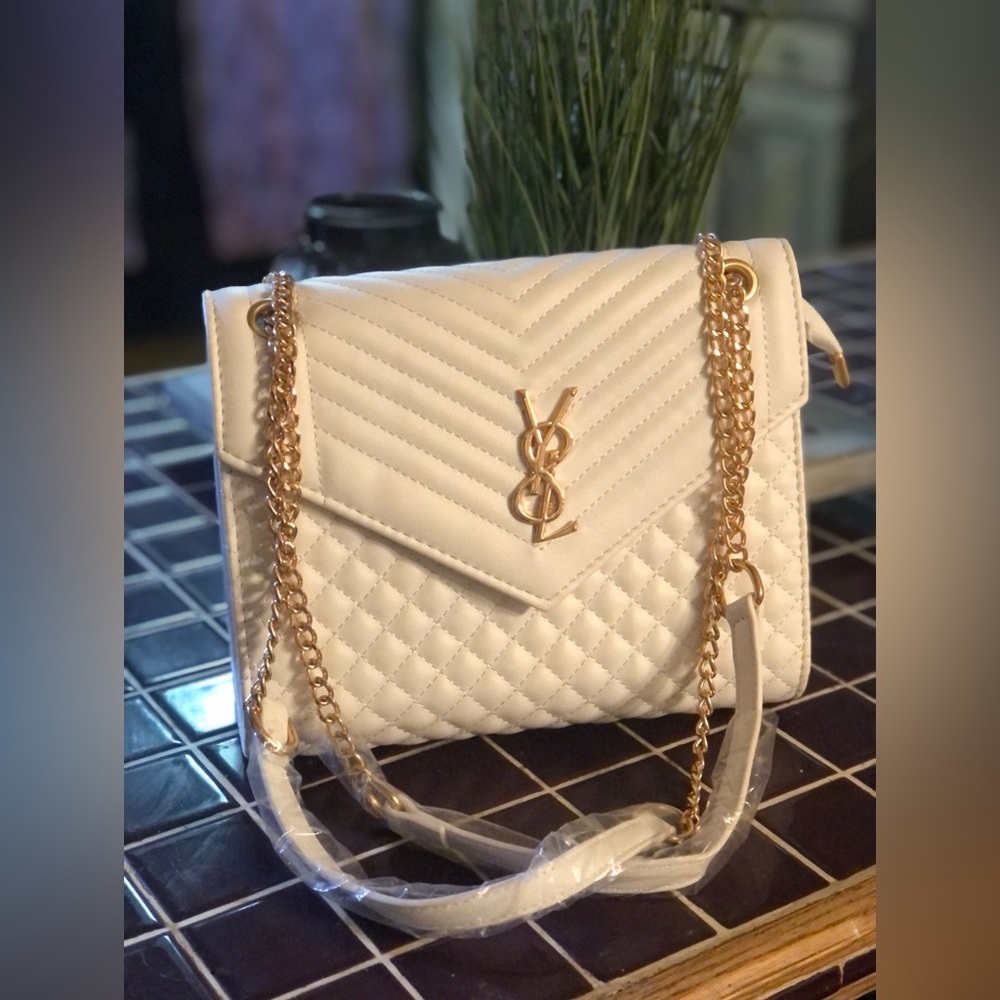 🖤BOUTIQUE PURSE🖤